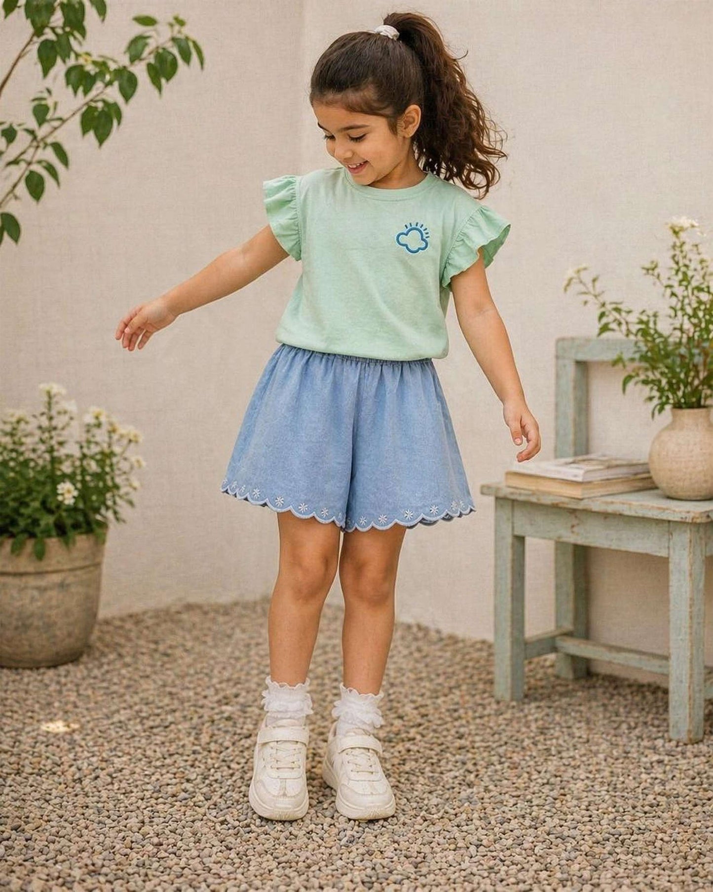 AZALEA T-SHIRT- MINT GREEN
